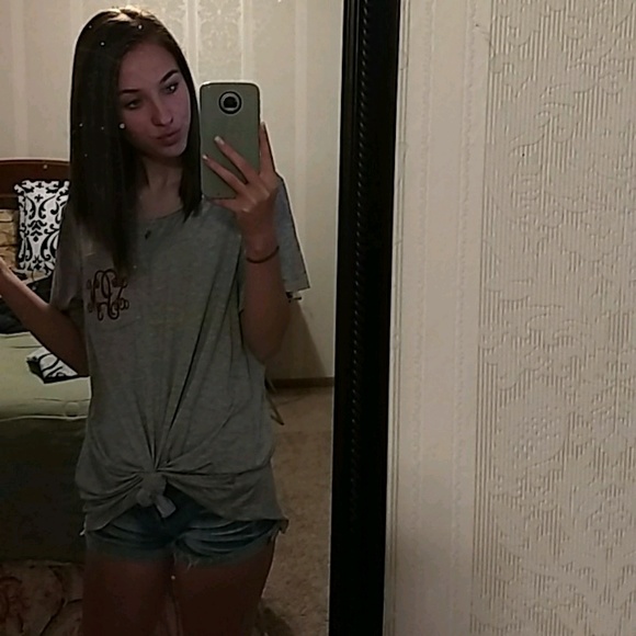 Meet your Posher, Shelby - Picture 1 of 1